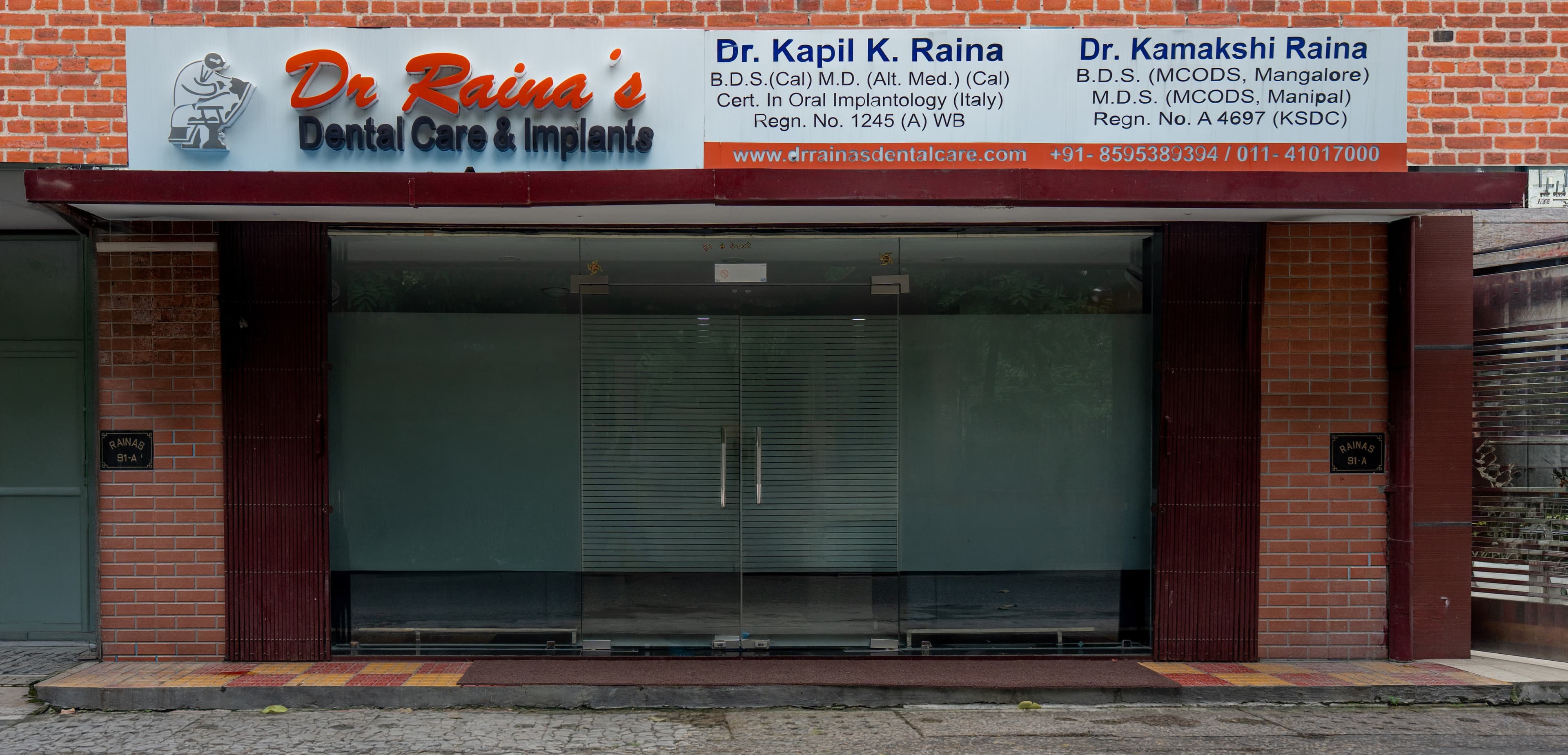 Dr. Raina's Dental Care & Implants clinic front view